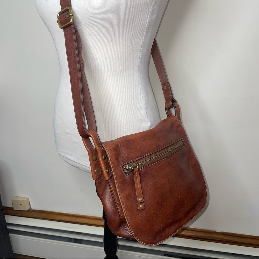 Fossil Brown Leather Messenger Crossbody Flap Saddle Bag - Picture 2 of 14